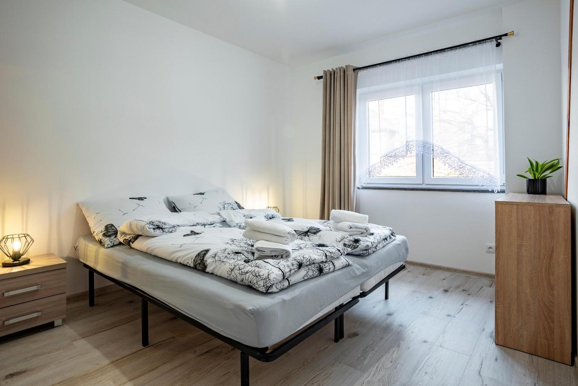 Apartament Kawalek Podlogi Пиецховице Екстериор снимка